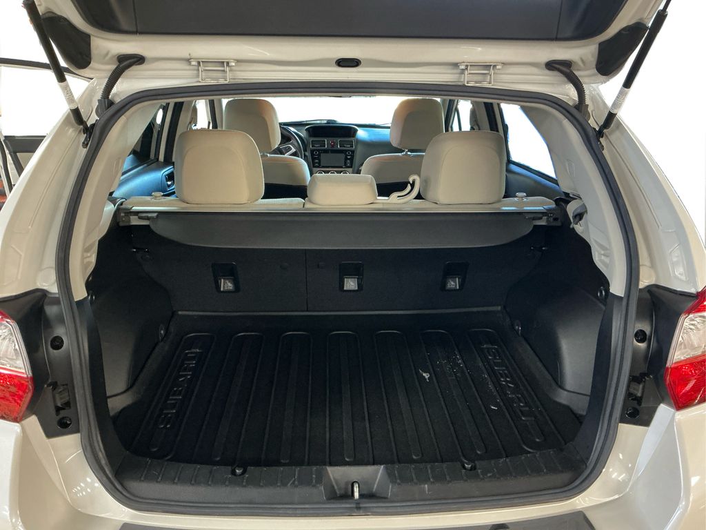 2017 Subaru Crosstrek 2.0i Premium photo 18