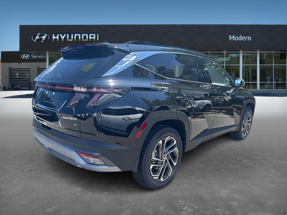 2025 Hyundai Tucson Hybrid Limited photo 3