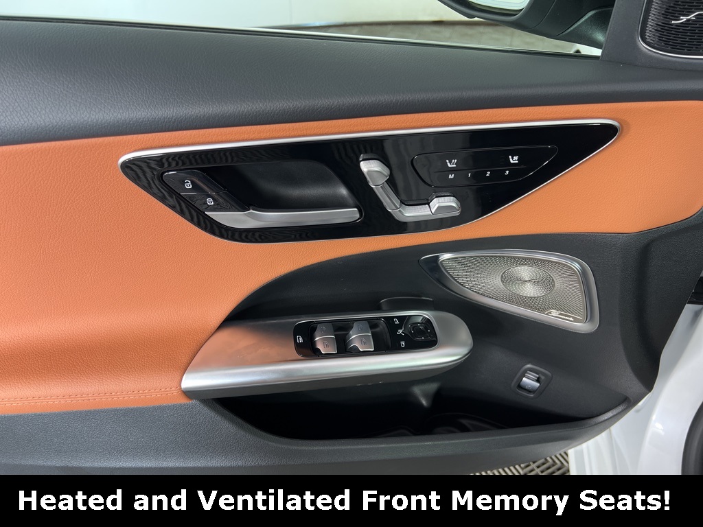 2025 Mercedes Benz C 300 4MATIC Sedan photo 3