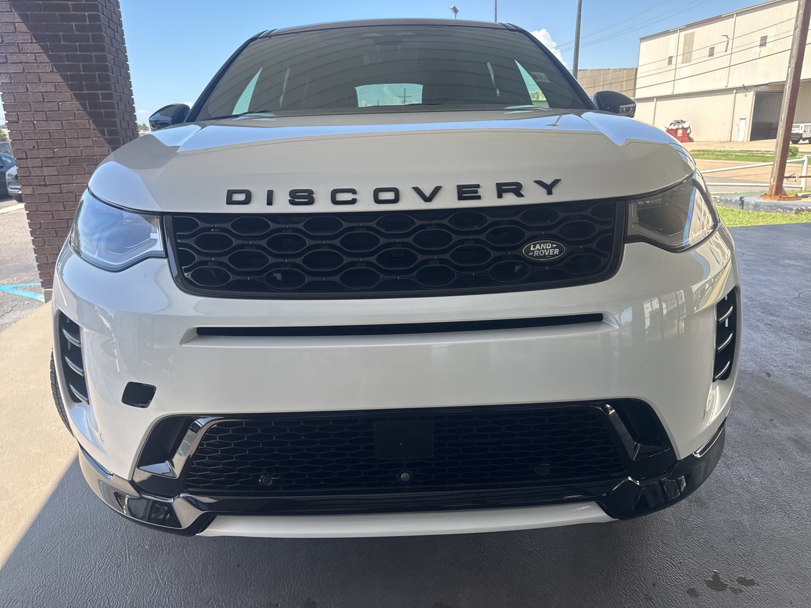2024 Land Rover Discovery Sport SE photo 7