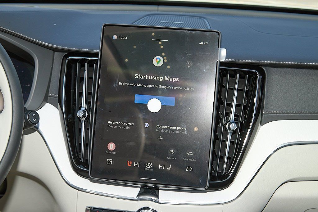 2026 VOLVO XC60 - Image 25