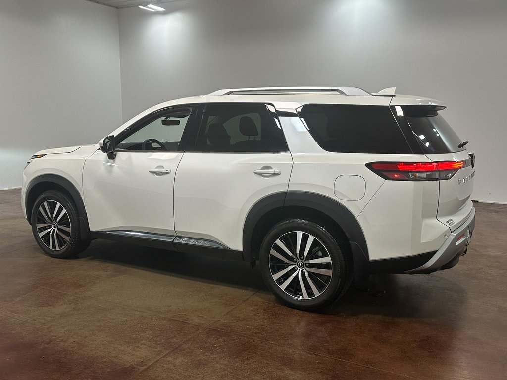 2024 Nissan Pathfinder Platinum photo 31