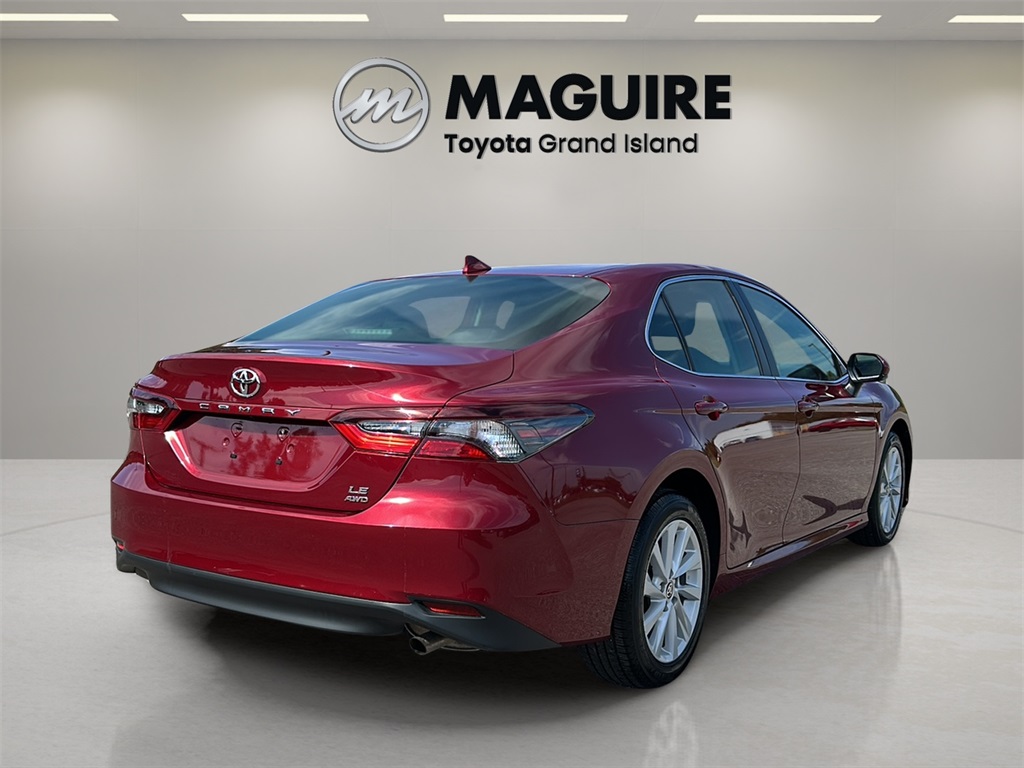 2022 Toyota Camry LE photo 6