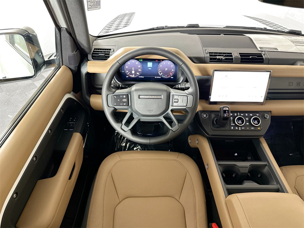 2025 Land Rover Defender 90 X-Dynamic SE photo 23