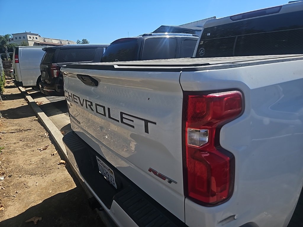 2019 Chevrolet Silverado 1500 RST photo 3