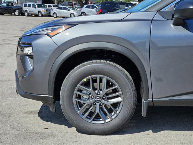 2026 Nissan Rogue S photo 6
