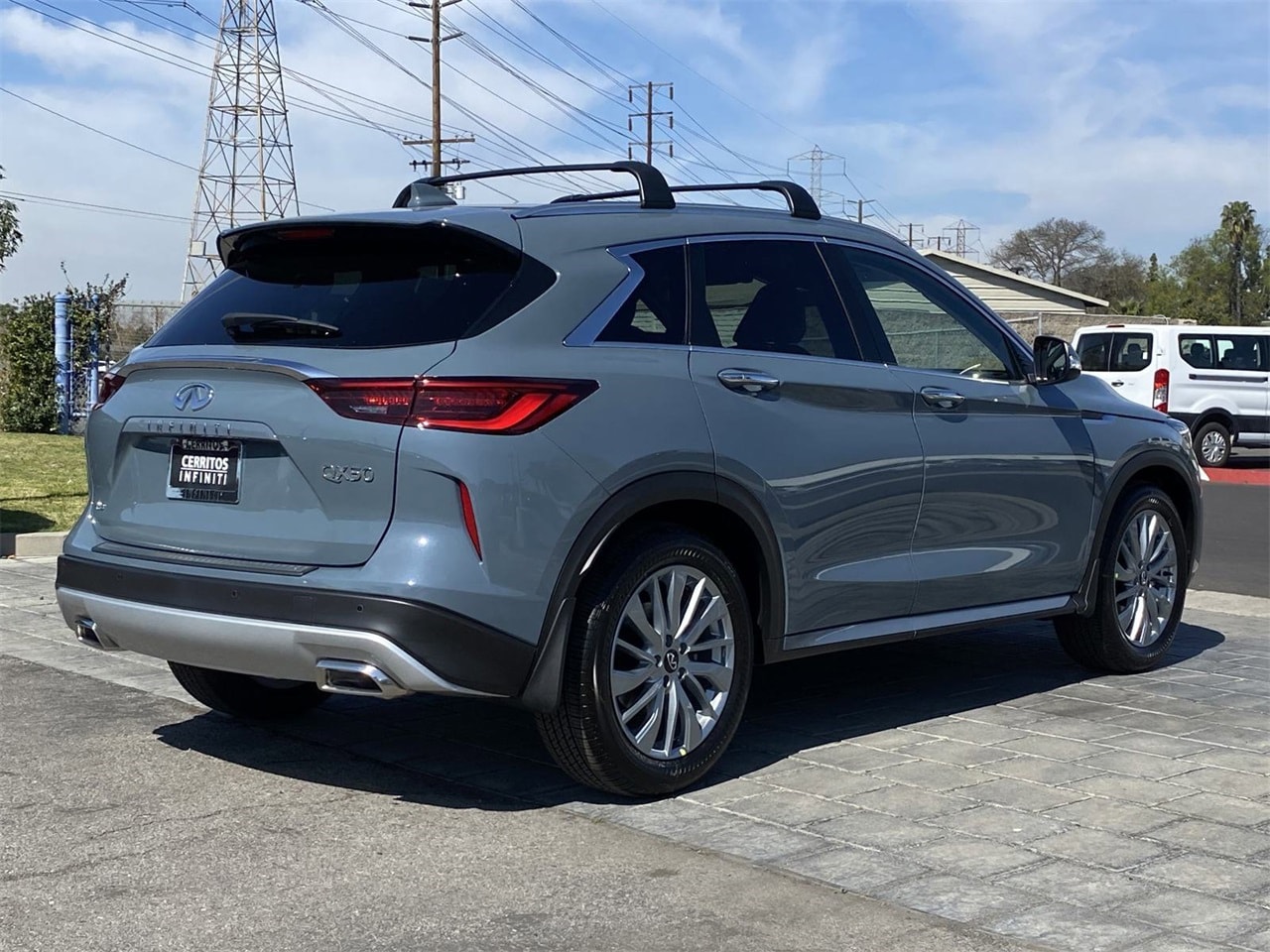 2025 Infiniti QX50 Luxe photo 6