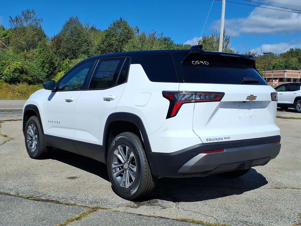 2026 Chevrolet Equinox LT photo 5