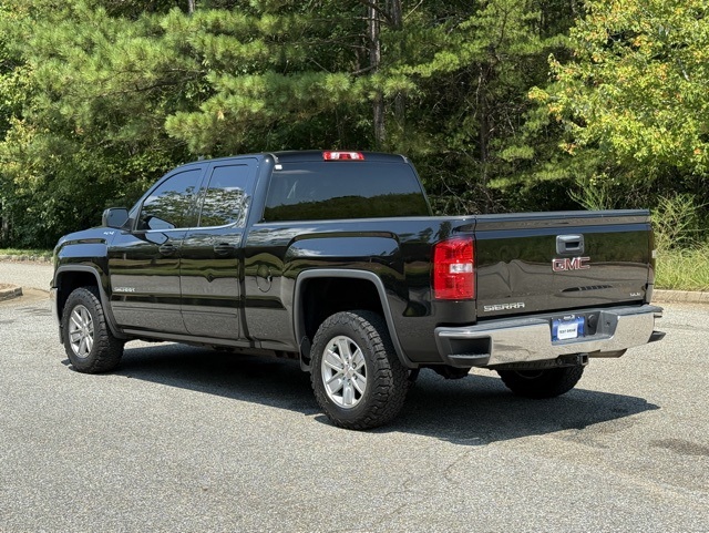 2017 Gmc Sierra 1500 SLE photo 3
