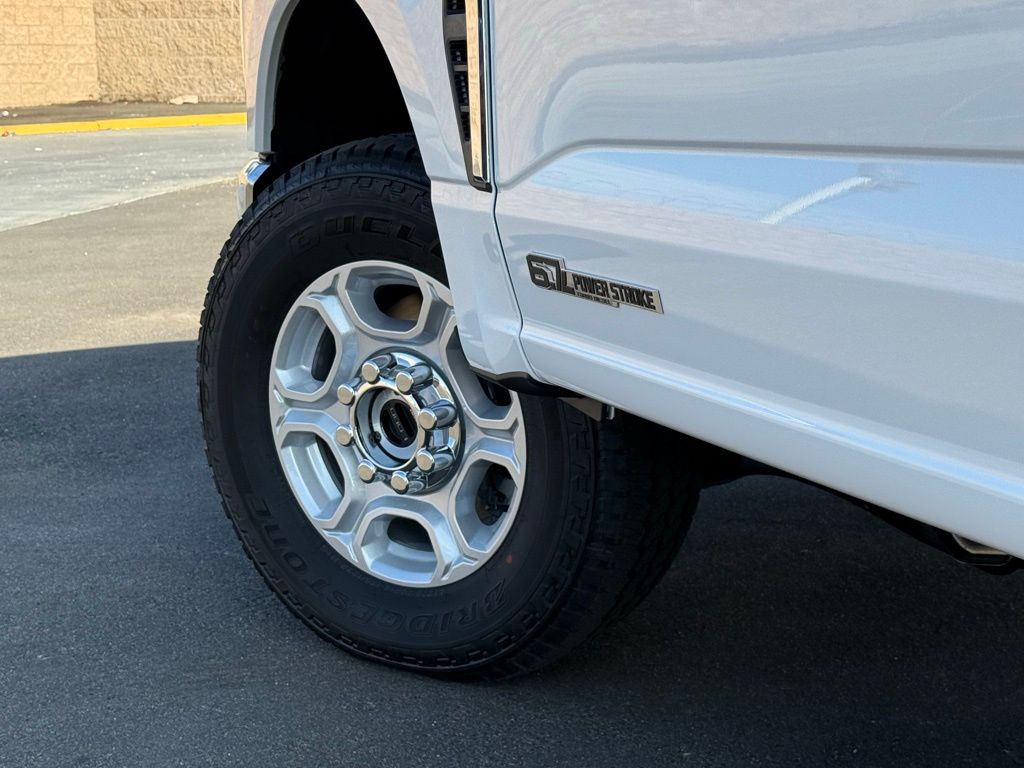 2026 Ford F-250 XLT photo 15