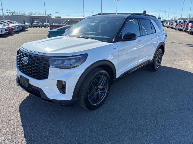 2026 Ford Explorer ST Line's photo