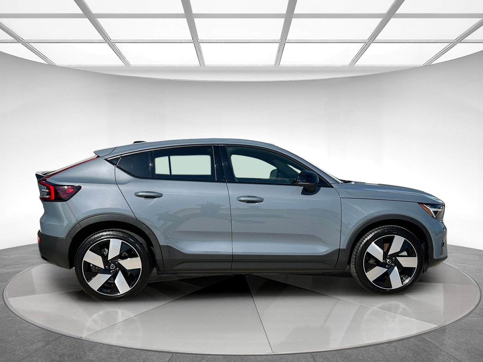 2023 Volvo C40 Recharge Ultimate photo 6