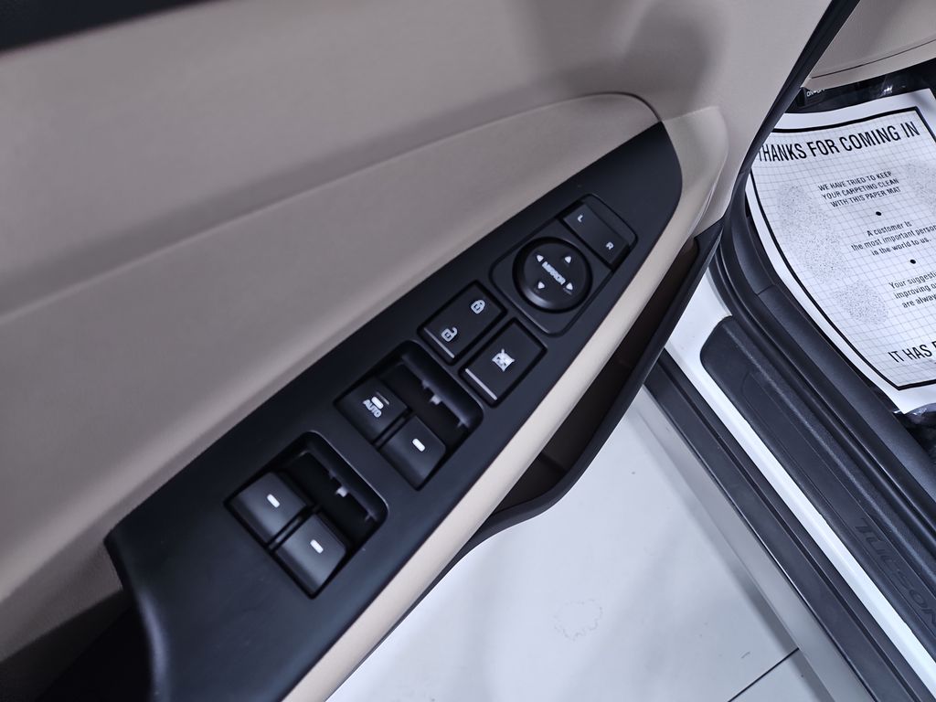 2017 Hyundai Tucson SE photo 9