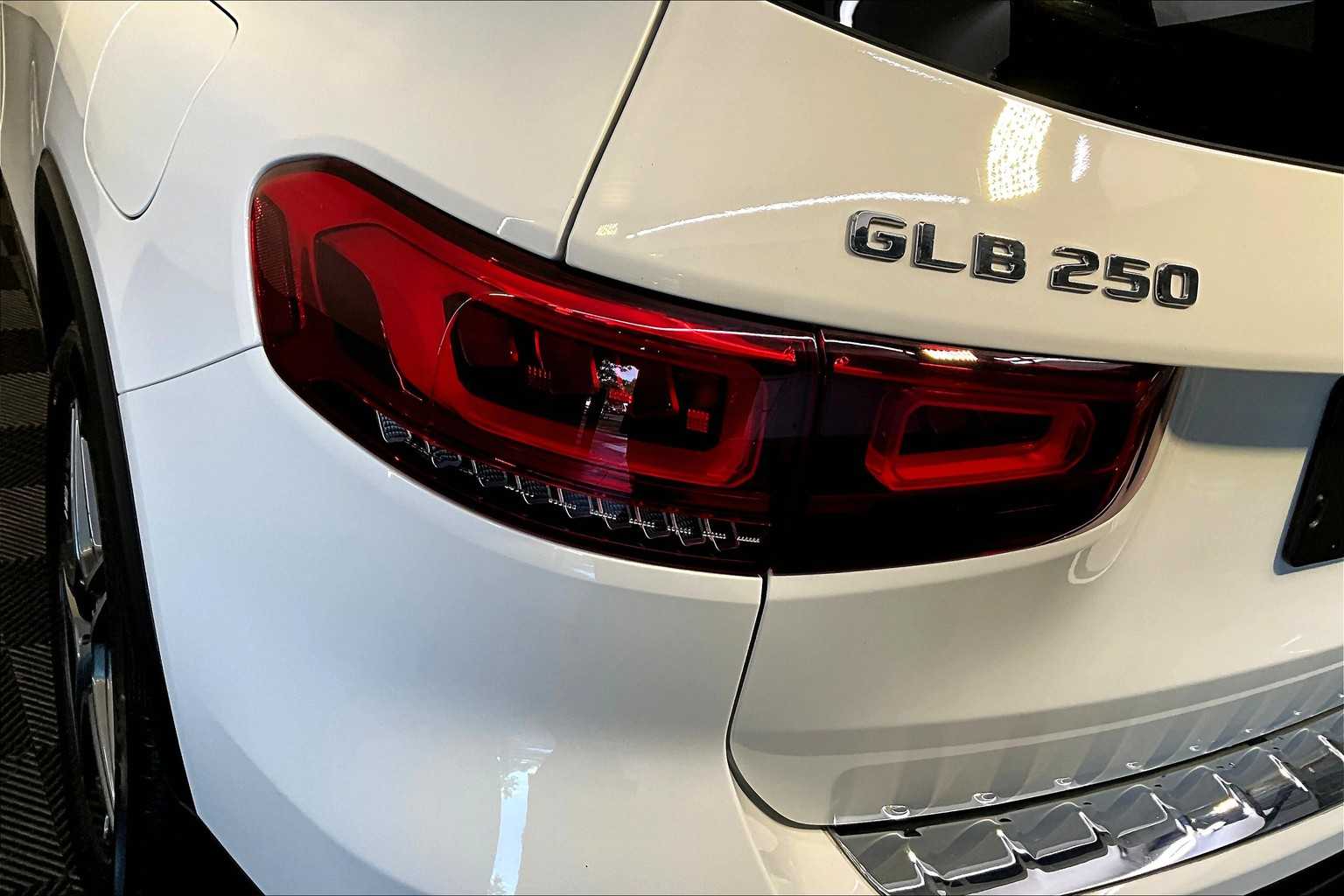 2022 Mercedes Benz GLB 250 4MATIC photo 27