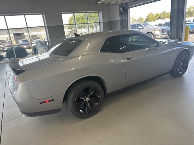 2018 Dodge Challenger SXT photo 8