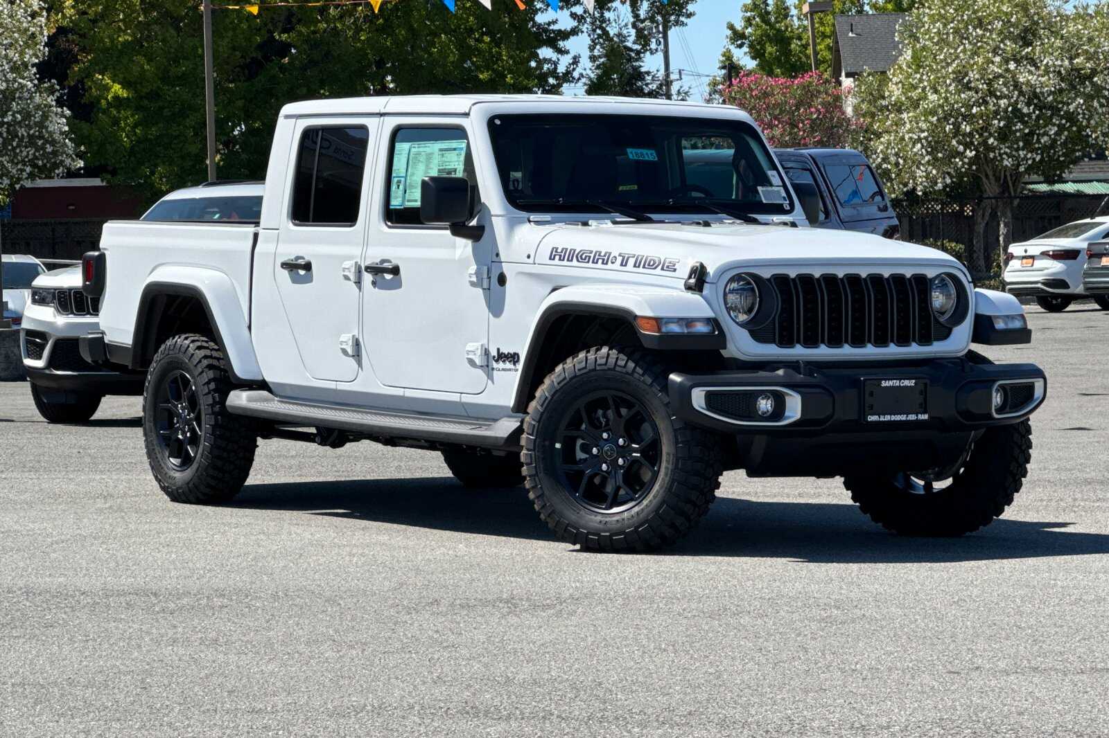 2025 Jeep Gladiator Sport photo 2
