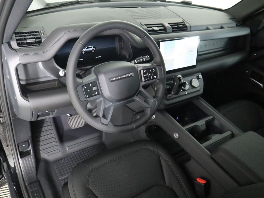 2025 Land Rover Defender 110 S photo 10