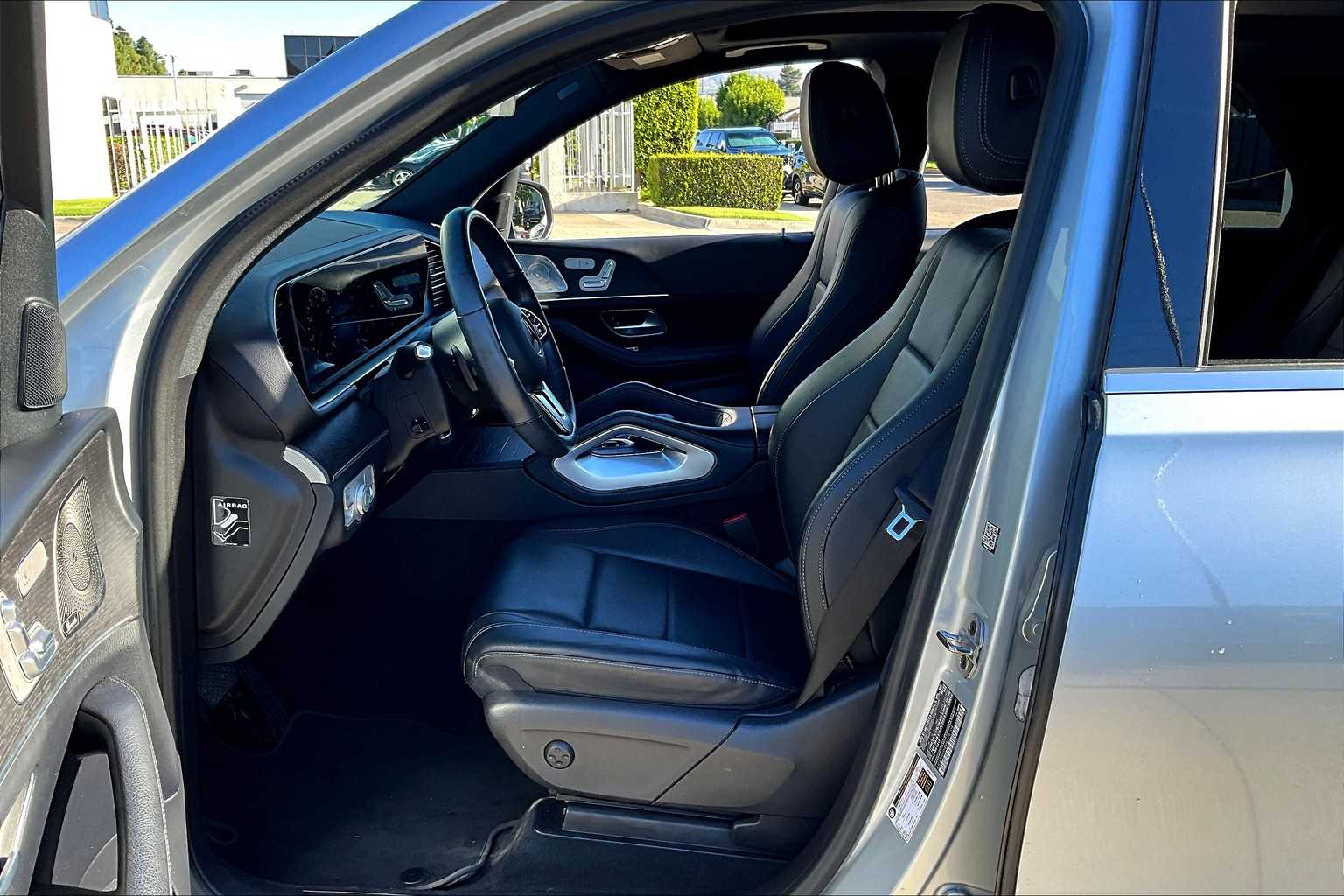 2022 Mercedes Benz GLE 350 4MATIC photo 4