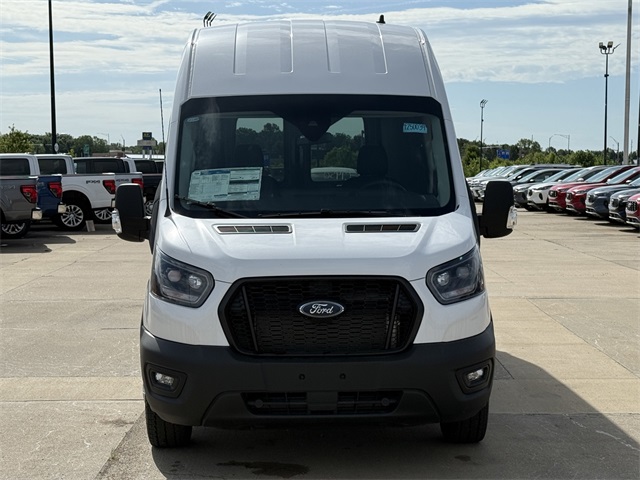 2025 Ford Transit photo 3