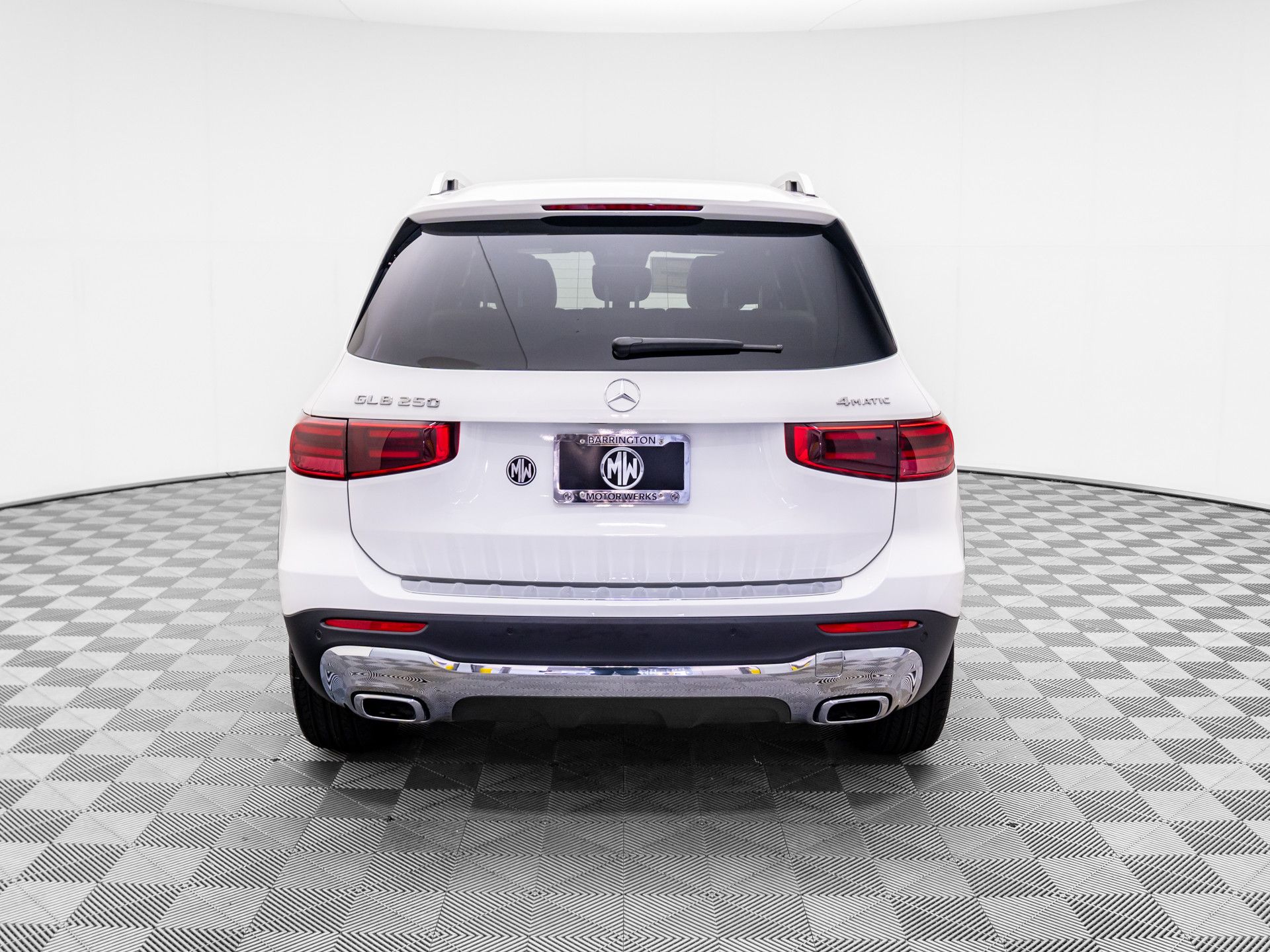 2025 Mercedes Benz GLB 250 4MATIC photo 4