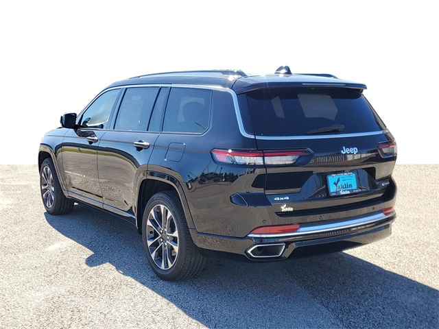 2024 Jeep Grand Cherokee Overland photo 3