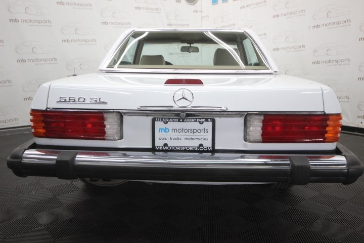 1988 Mercedes Benz 560 photo 4