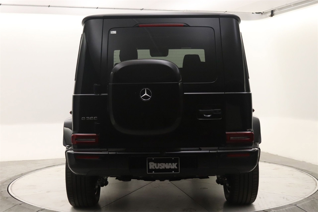 2025 Mercedes Benz G photo 3