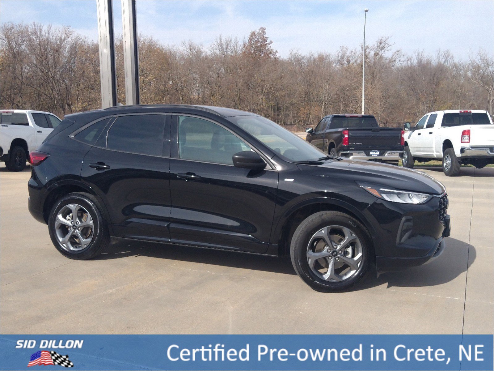 2024 Ford Escape ST-Line photo 4