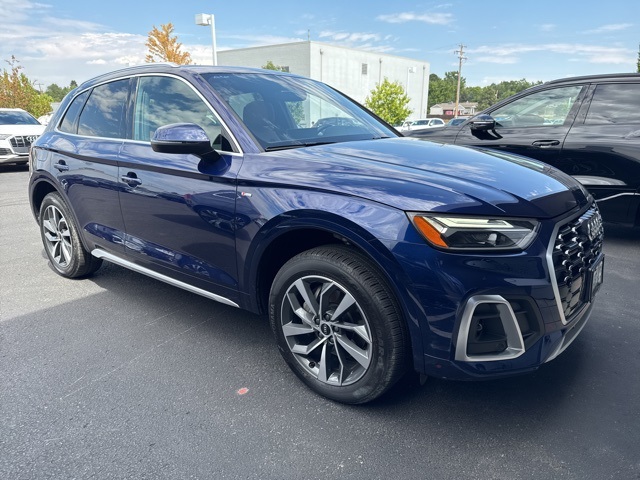 2022 Audi Q5 45 S line Premium photo 5