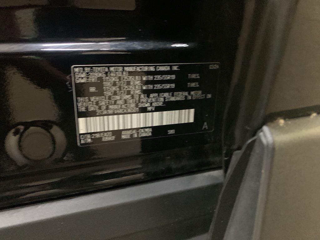 2024 Toyota RAV4 XLE Premium photo 30