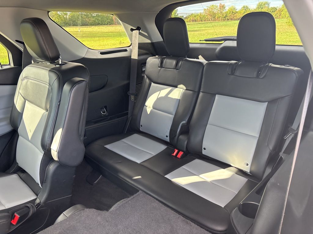 2022 Ford Explorer XLT photo 22