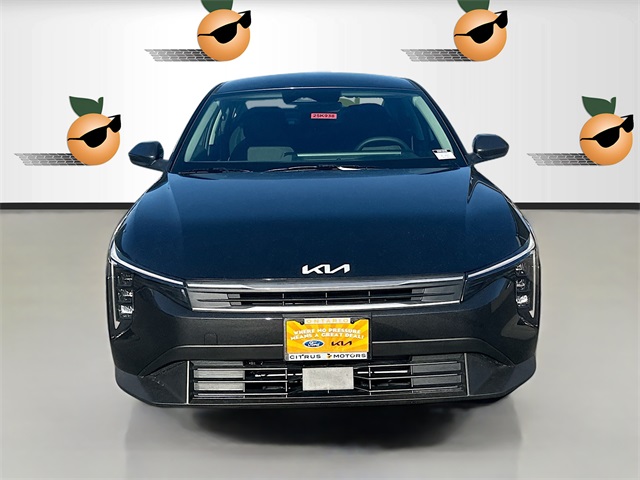 2025 Kia K4 LX photo 2