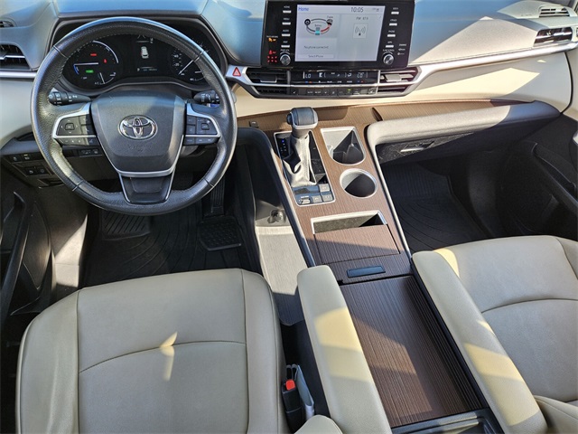 2024 Toyota Sienna XLE photo 7