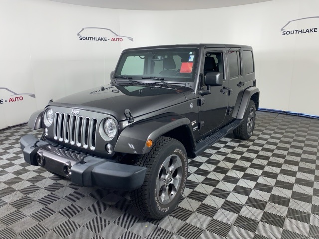 2017 Jeep Wrangler Unlimited Sahara photo 3