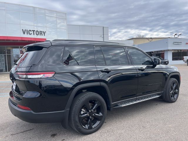 2022 Jeep Grand Cherokee Limited photo 4