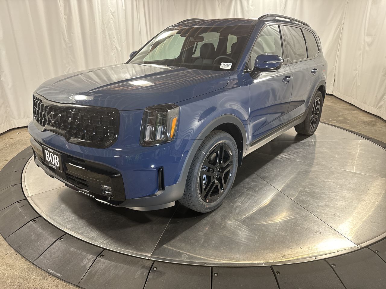 2025 Kia Telluride SX X-Line's photo