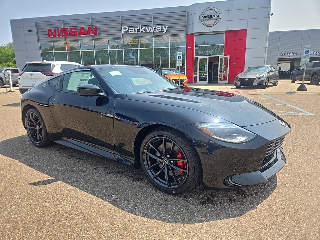 2025 Nissan Z Performance's photo