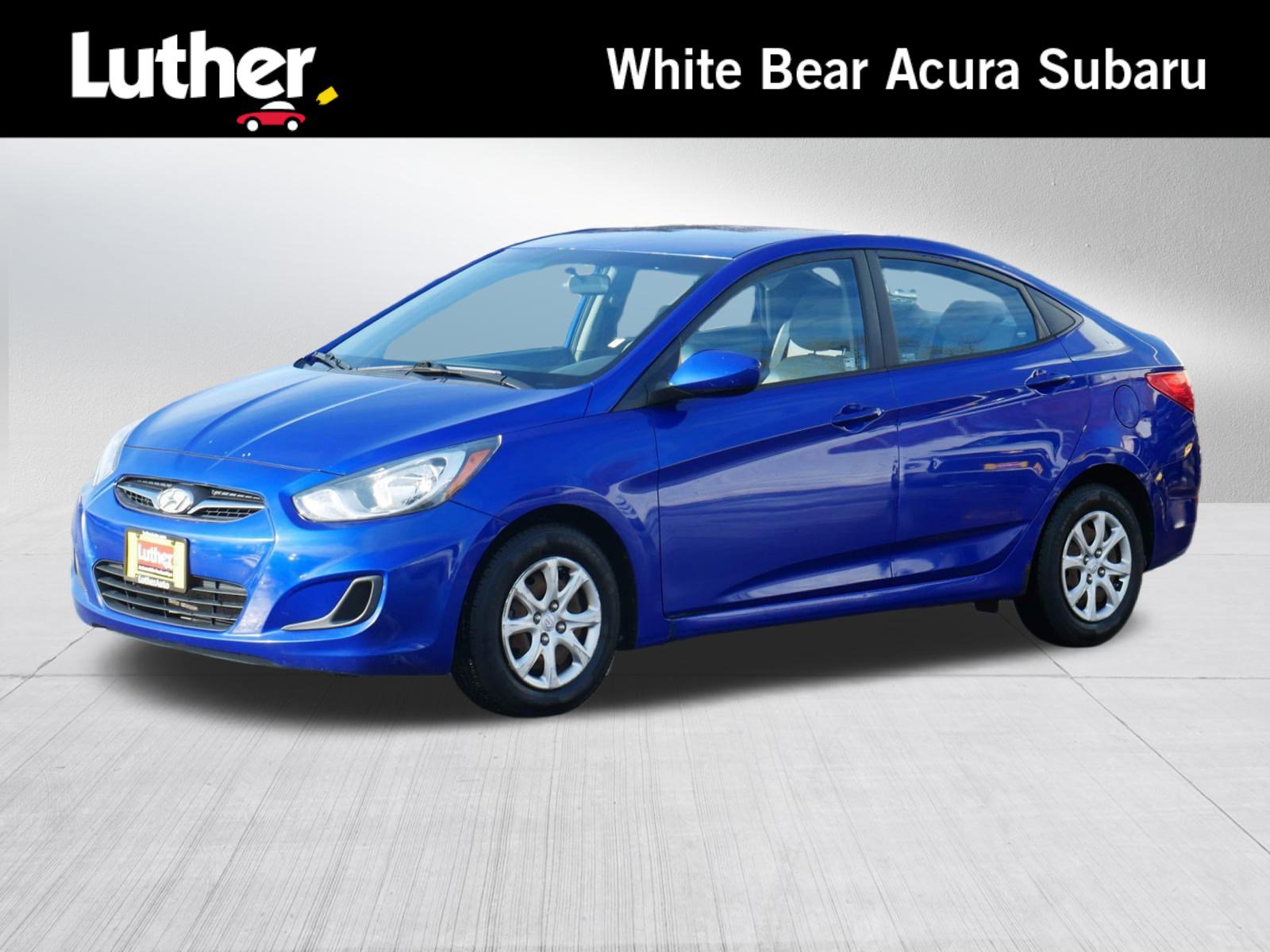 2013 Hyundai Accent SE's photo