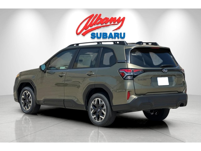 2025 Subaru Forester Premium photo 2