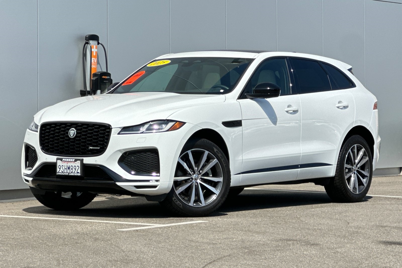 2025 Jaguar F-PACE R-Dynamic S