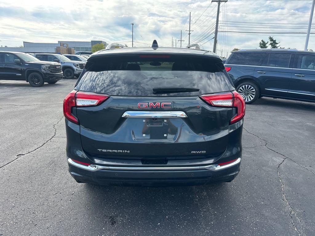 2022 Gmc Terrain Denali photo 3