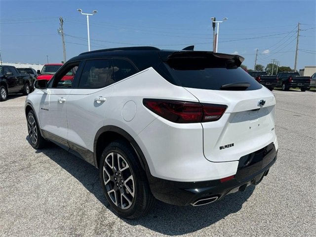 2023 Chevrolet Blazer RS photo 3