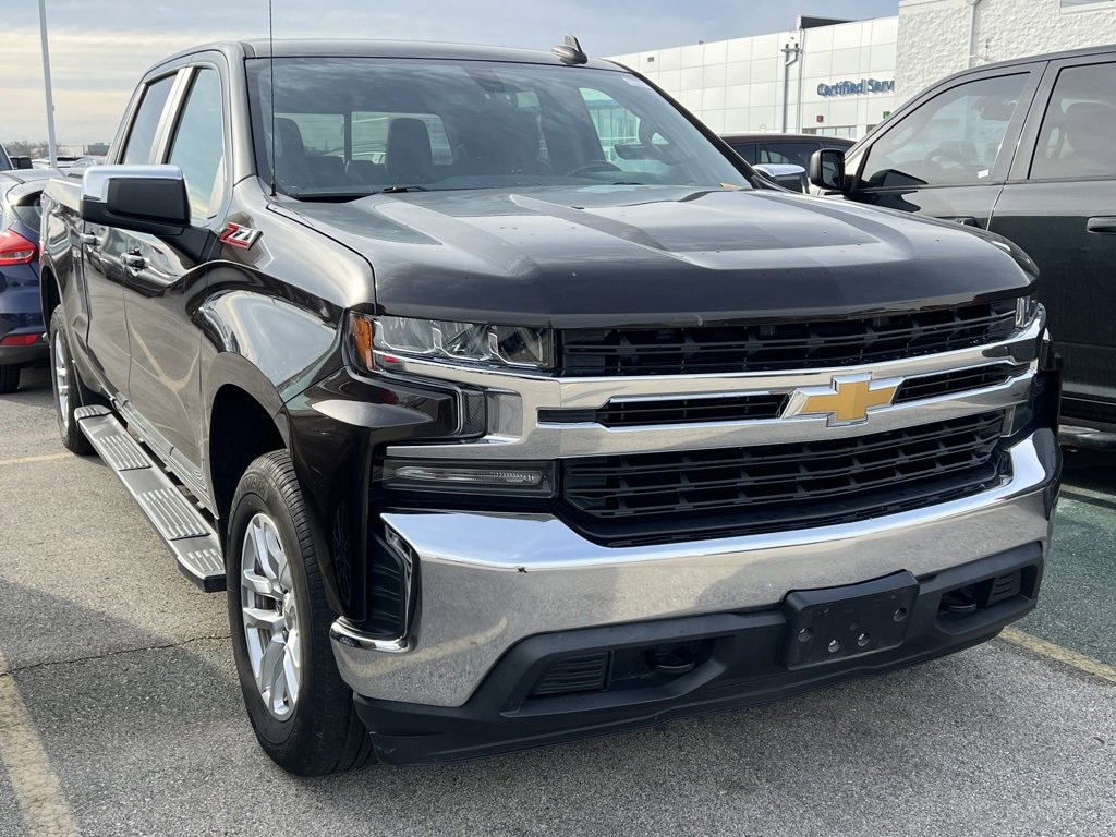 2020 Chevrolet Silverado 1500 LT photo 3