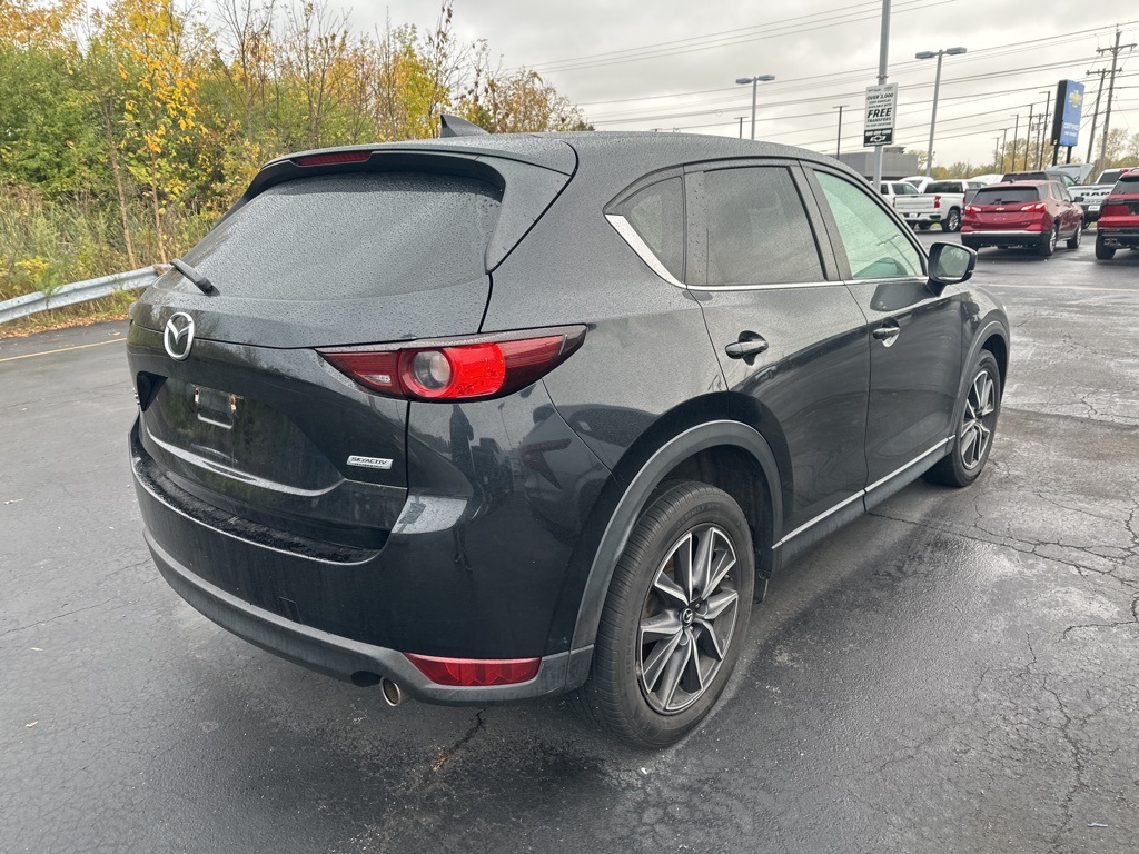 2018 Mazda CX-5 Touring photo 2