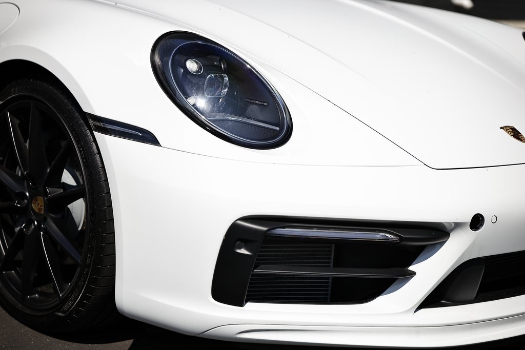 2024 Porsche 911 T photo 11