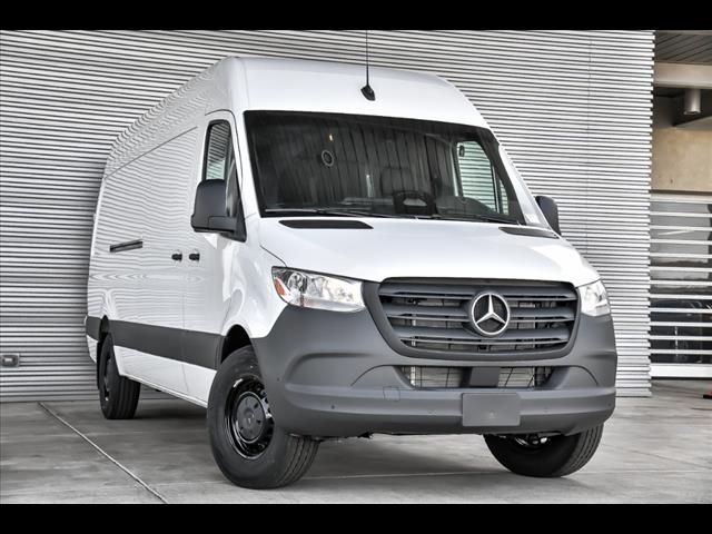 2025 Mercedes-Benz Sprinter Cargo Van Base's photo