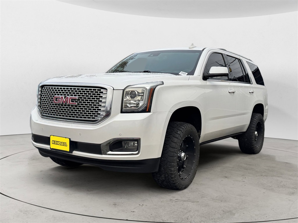 2016 GMC Yukon Denali's photo