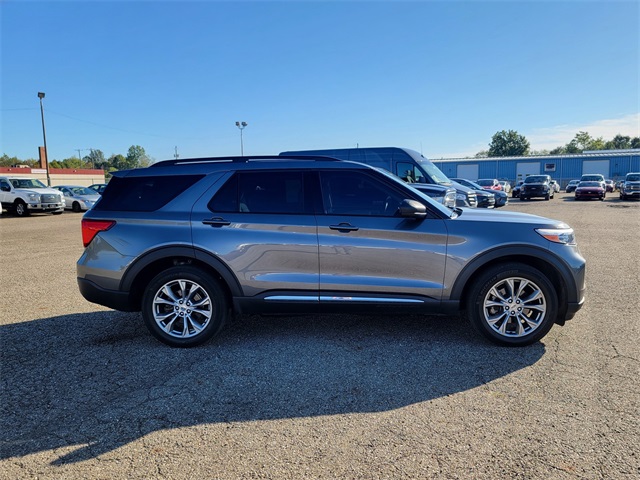 2022 Ford Explorer XLT photo 4