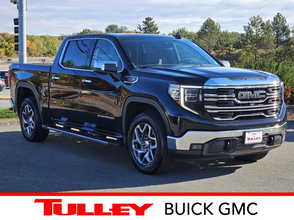 2023 GMC Sierra 1500 SLT's photo
