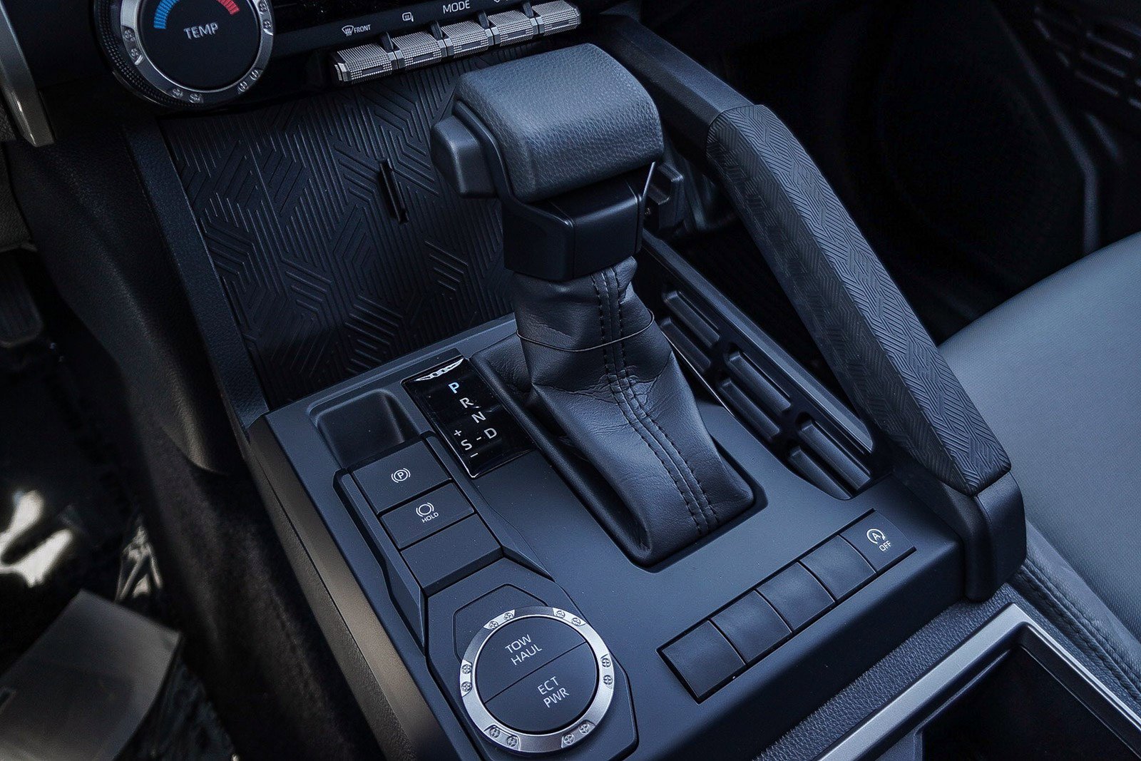 2025 Toyota Tacoma SR5 photo 18